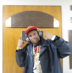 Meet your Posher, Charles